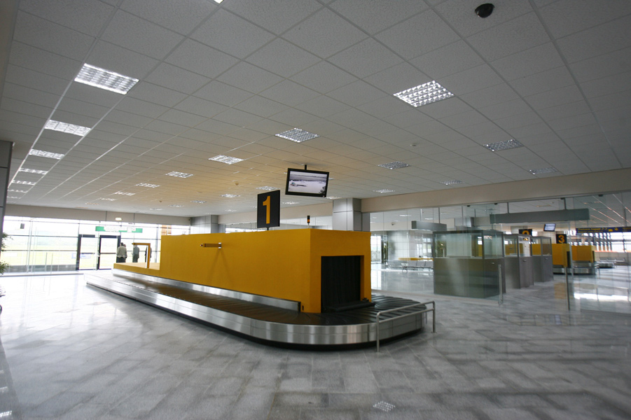 RO_Cluj, Napoca_Airport 1